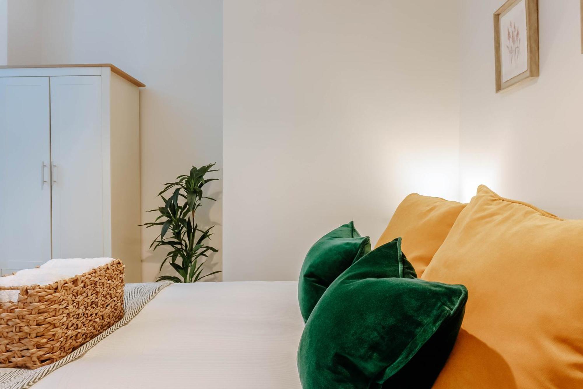 Mayfield - Central Harrogate Apartment - Ground Floor 외부 사진