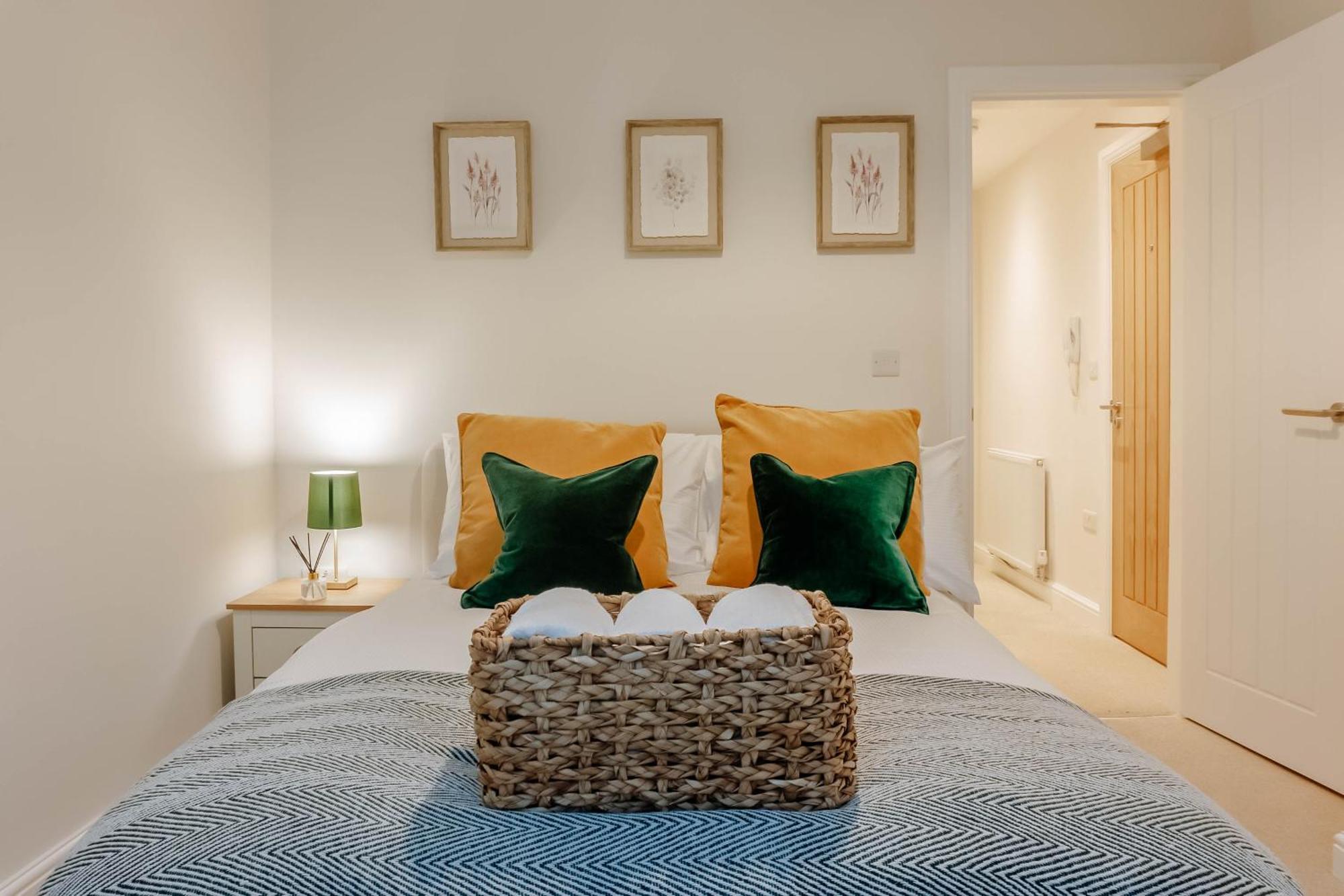 Mayfield - Central Harrogate Apartment - Ground Floor 외부 사진